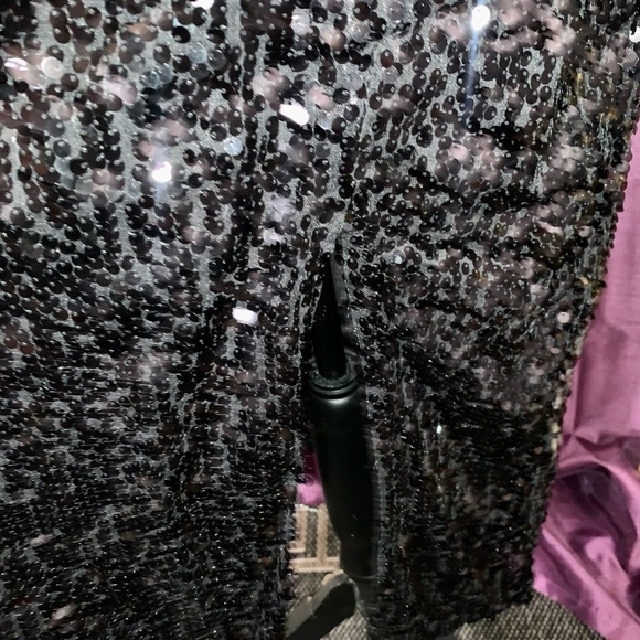 JustFab Sequin Skirt/ Party Skirt with Front Split Size M - Picture 3 of 5